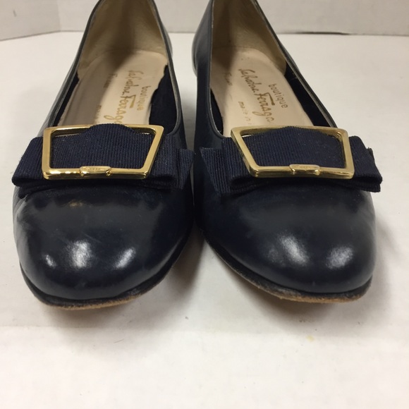 Vintage Ferragamo Boutique Dark Navy Leather Shoes - Picture 4 of 12